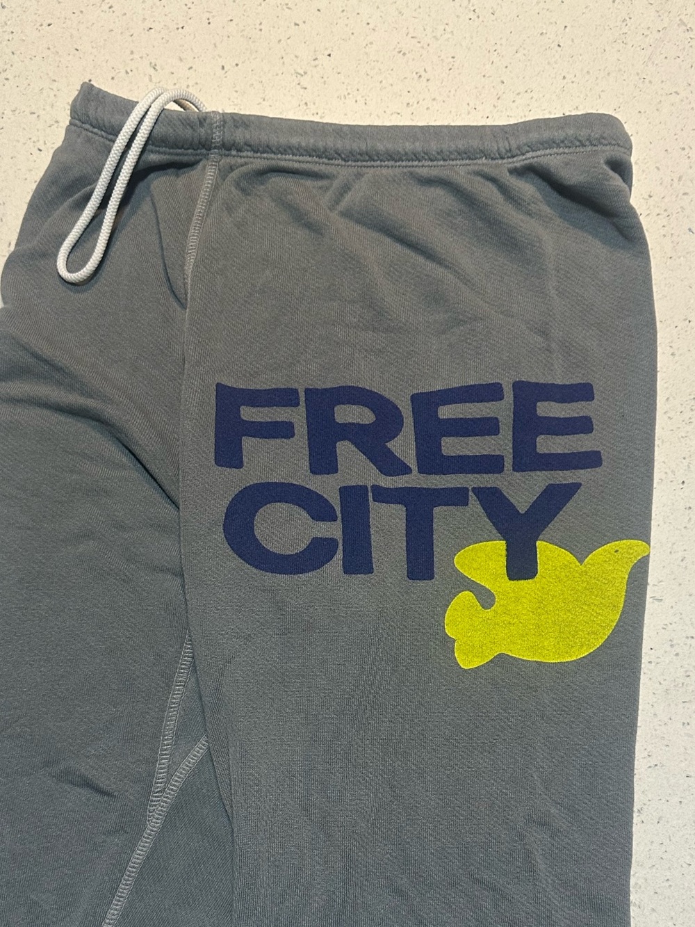 Freecity Unisex FLOW sweatpant EUC